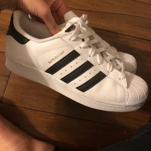 Adidas superstars